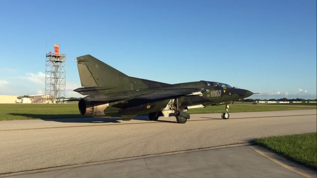 Prossimamente: voli supersonici a bordo del MiG-23 Beast