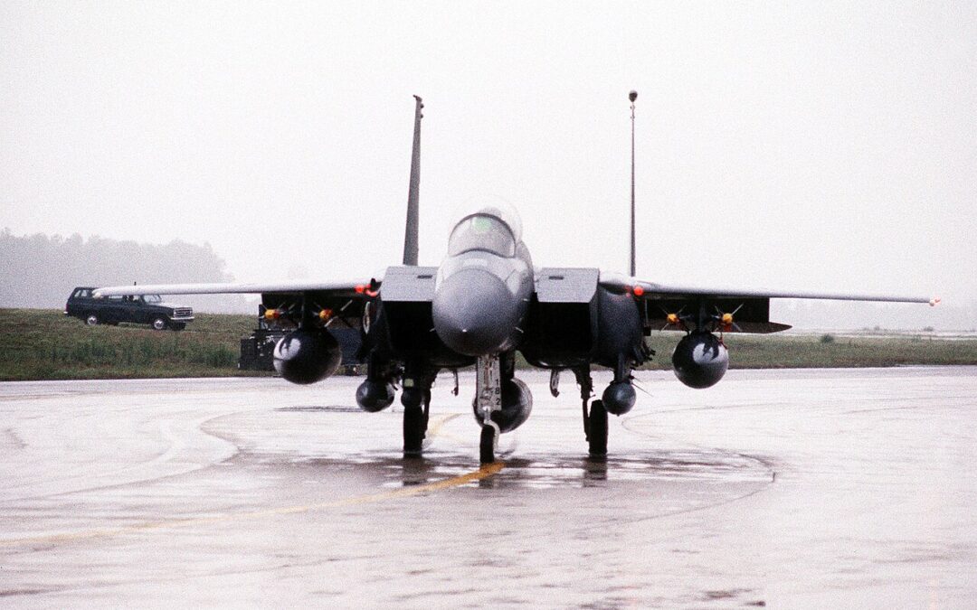 Iran greift einen US-Luftwaffenstützpunkt in Saudi-Arabien an