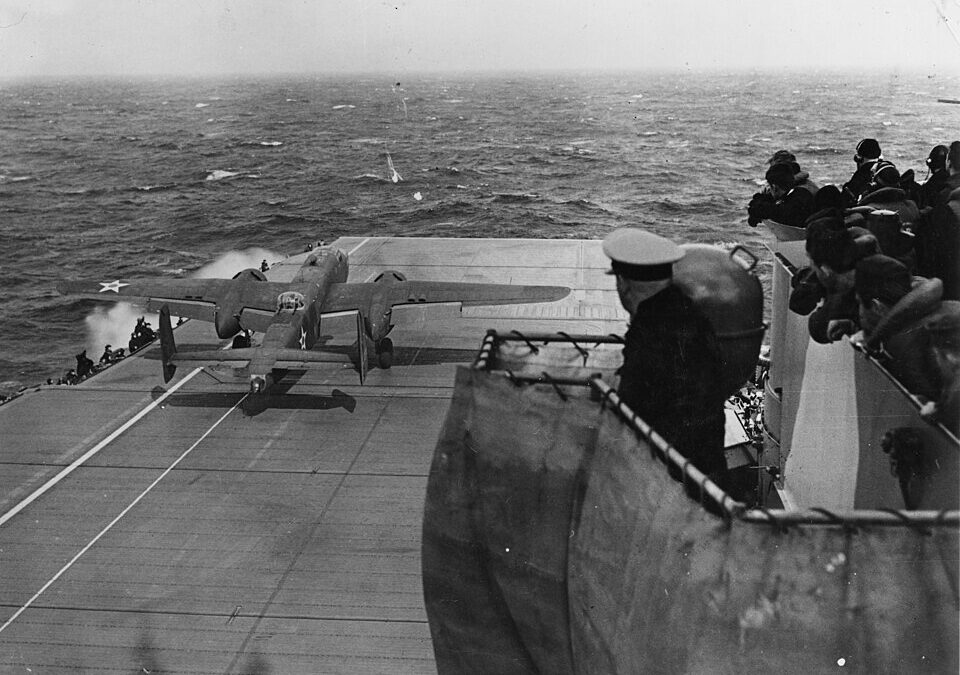 Der Doolittle-Angriff: Sechzehn Bomber, Zero-Flugplatz
