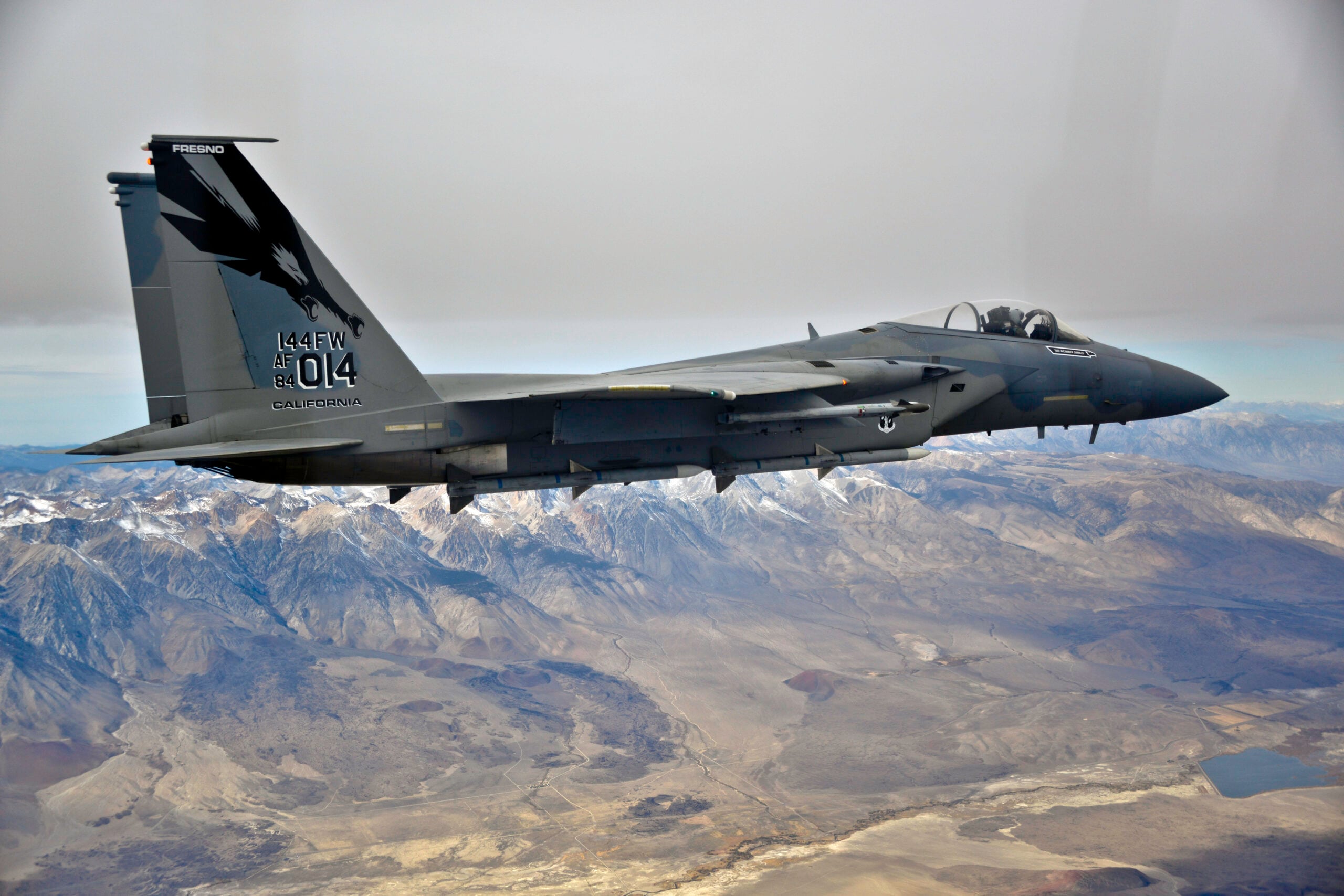 131107-F-RF302-207 F-15 Eagle Luftüberlegenheitsjäger