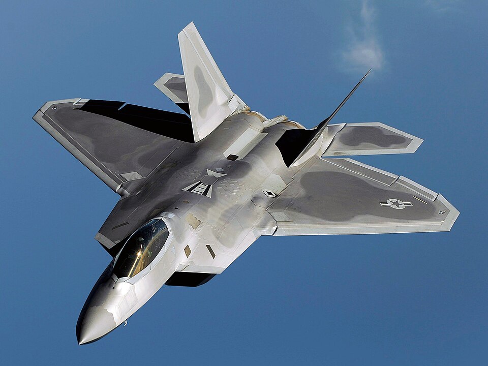 f22-raptor-wanaka F-22 Raptor in flight