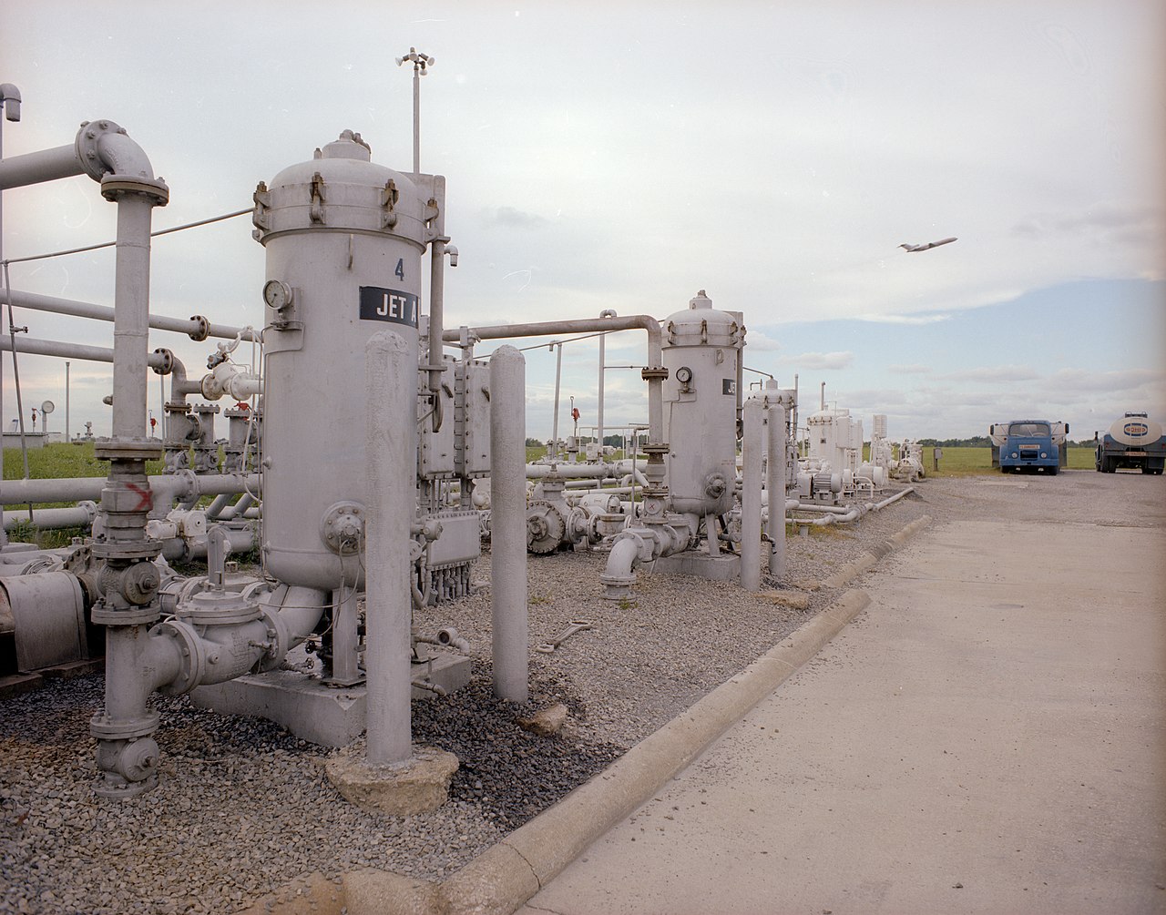 crisi del carburante per aerei - rifornimento di carburante Crisi del carburante per aerei Rifornimento di carburante per aerei