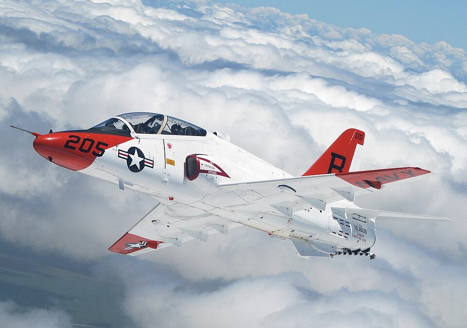 Navy’s $10 Billion Trainer Race Begins