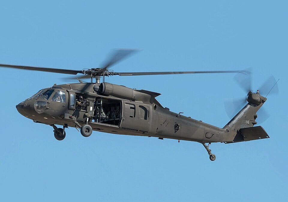Die Armee möchte, dass Auftragnehmer ihre Hubschrauberpiloten ausbilden.