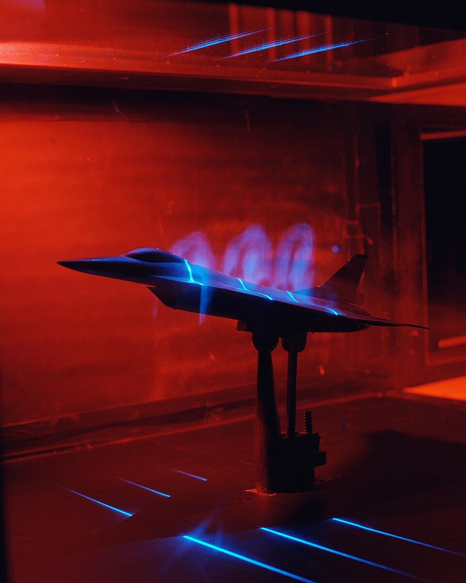 F-16XL flow visualization wind tunnel test