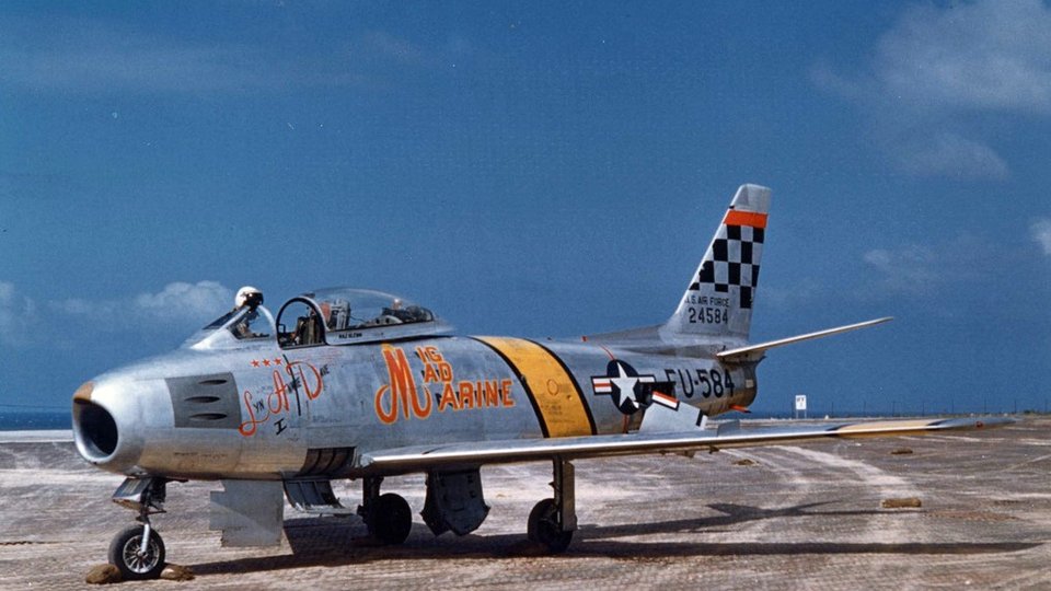 MiG-15 vs F-86 Sabre Korean War