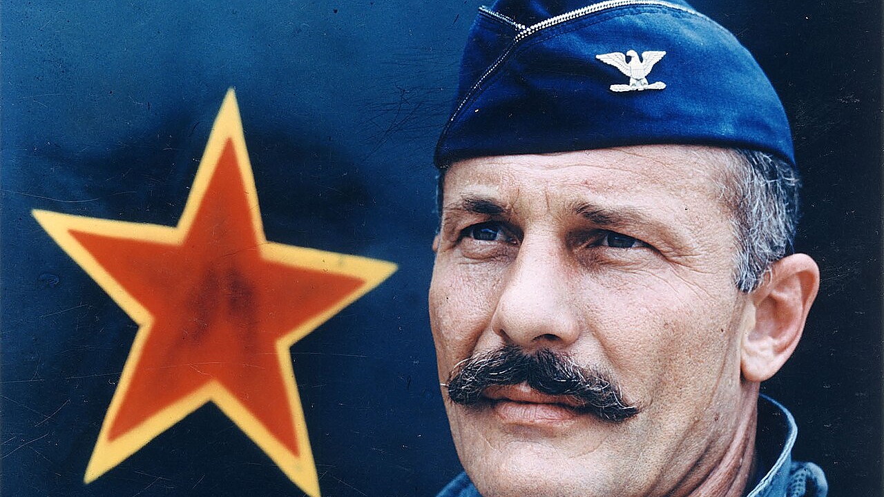 Portrait emblématique de Robin Olds 16x9