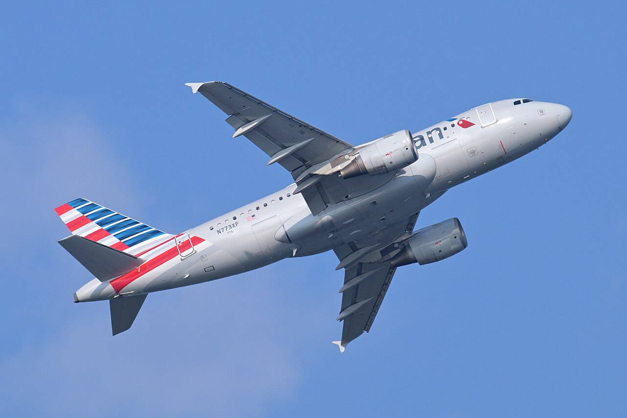 American Airlines Airbus A319 An American Airlines Airbus A319, the type that operated Flight 308