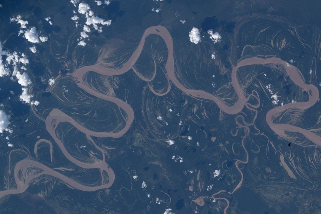Ucayali-Fluss im Amazonas-Tiefland in Zentralperu