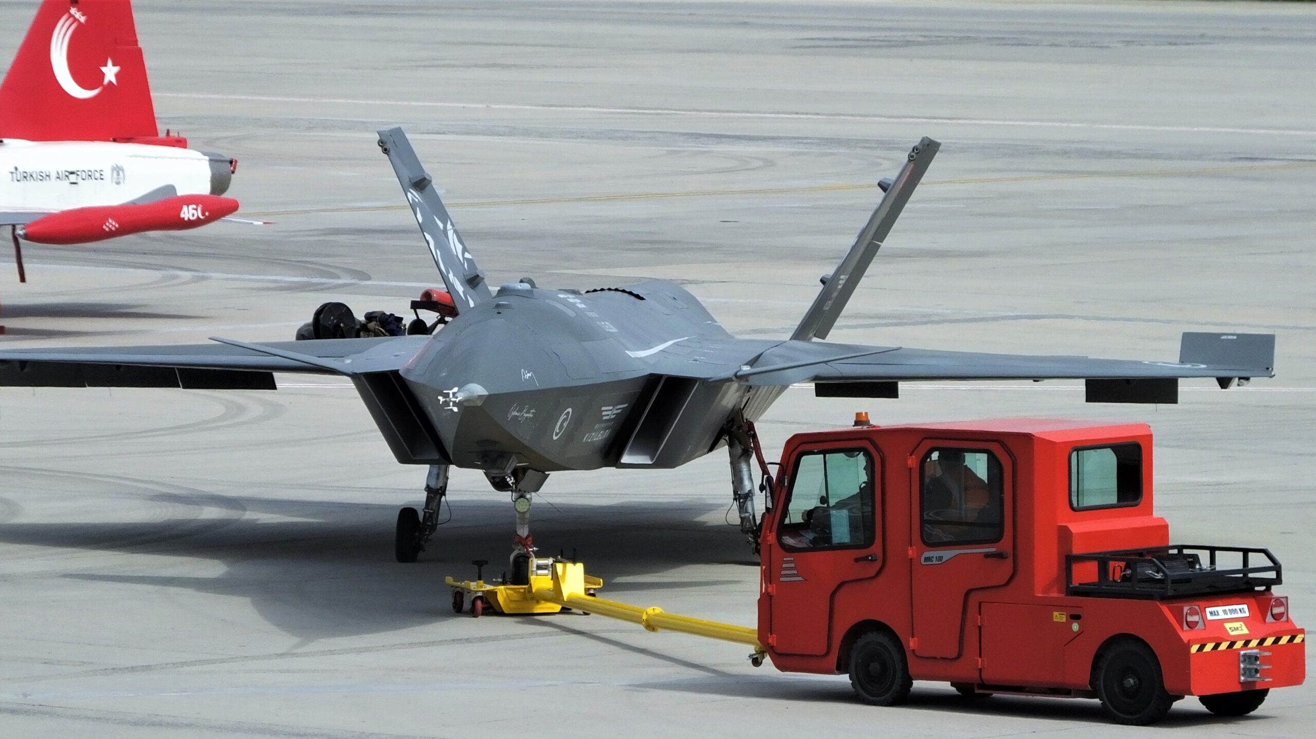 Baykar Bayraktar KIZILELMA Stealth-UCAV auf der Rampe