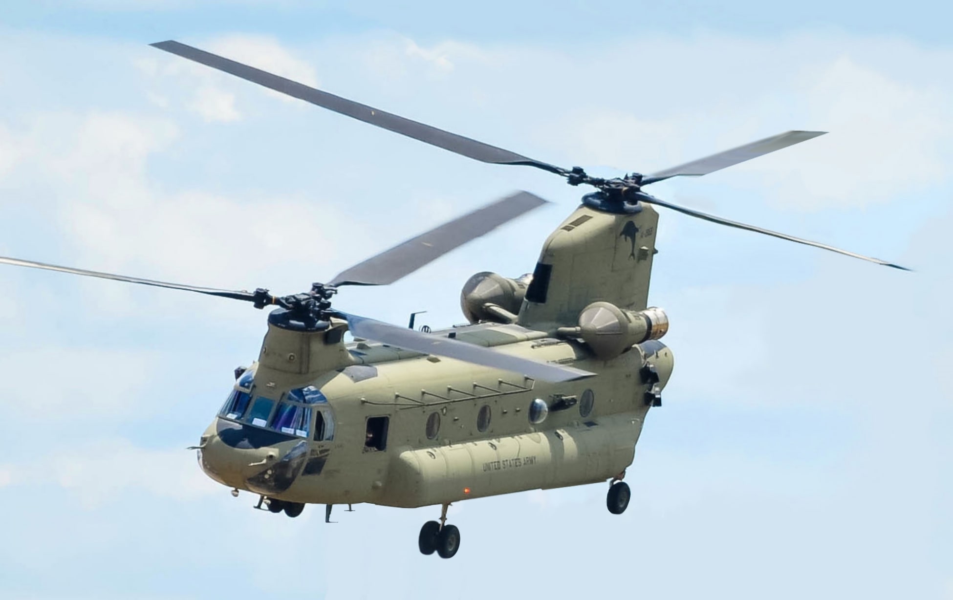 Helicóptero Chinook utilizado por los Royal Marines para operaciones de abordaje.