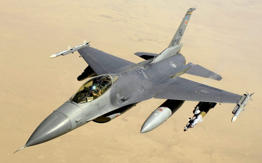 Les pilotes ukrainiens de F-16 ont rejeté les stratégies de l'OTAN : voici ce qu'ils ont construit à la place.