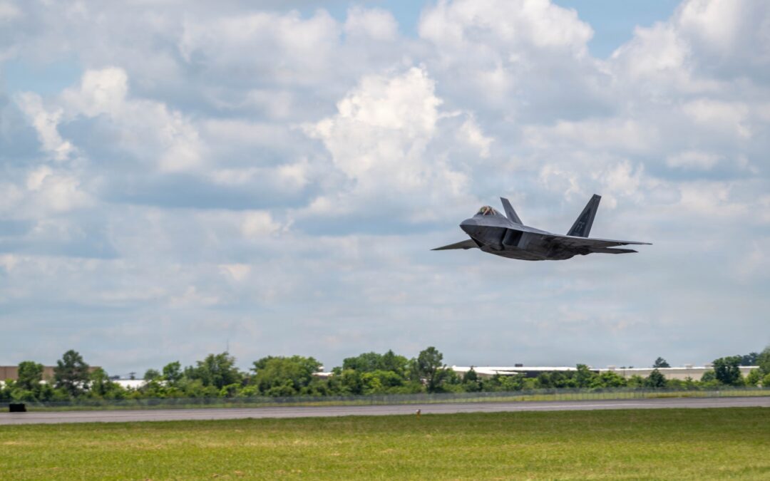 Raptors Meet Finland’s Stealth Fighters in Arkansas