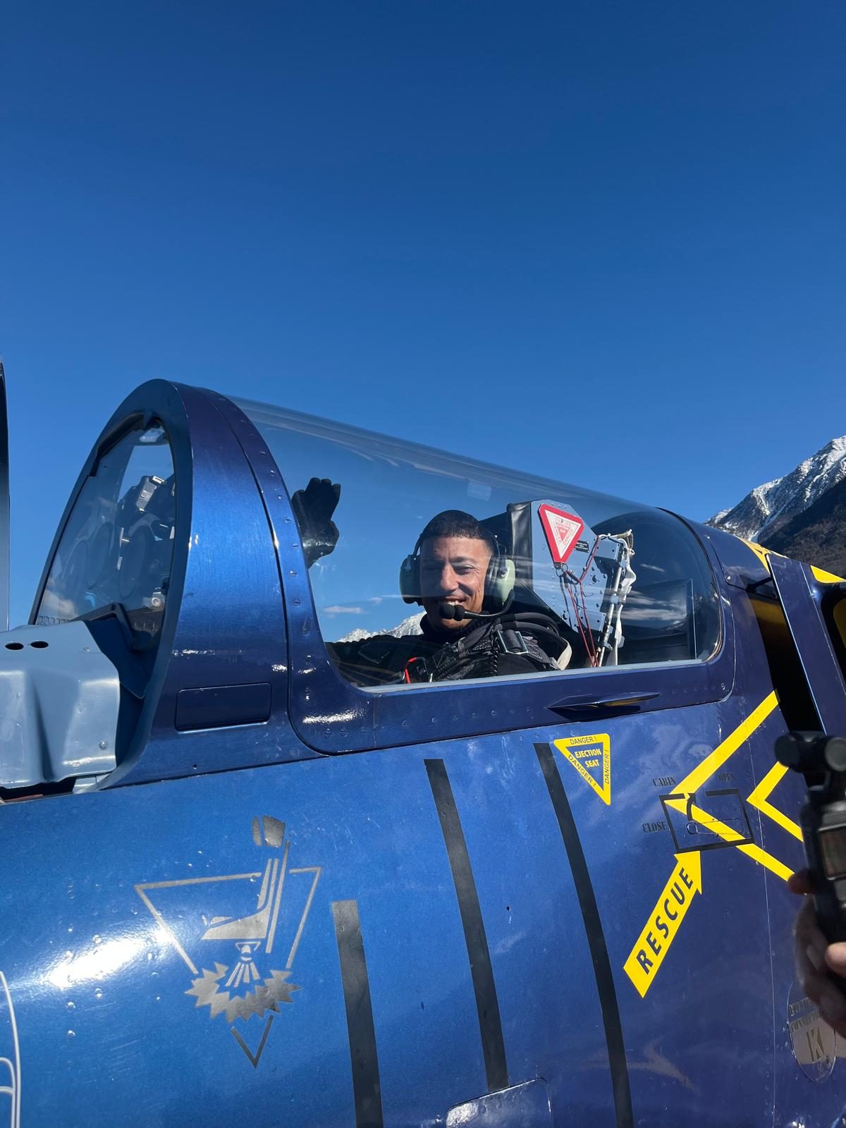 Farid Bang L-39 Cockpit Aosta