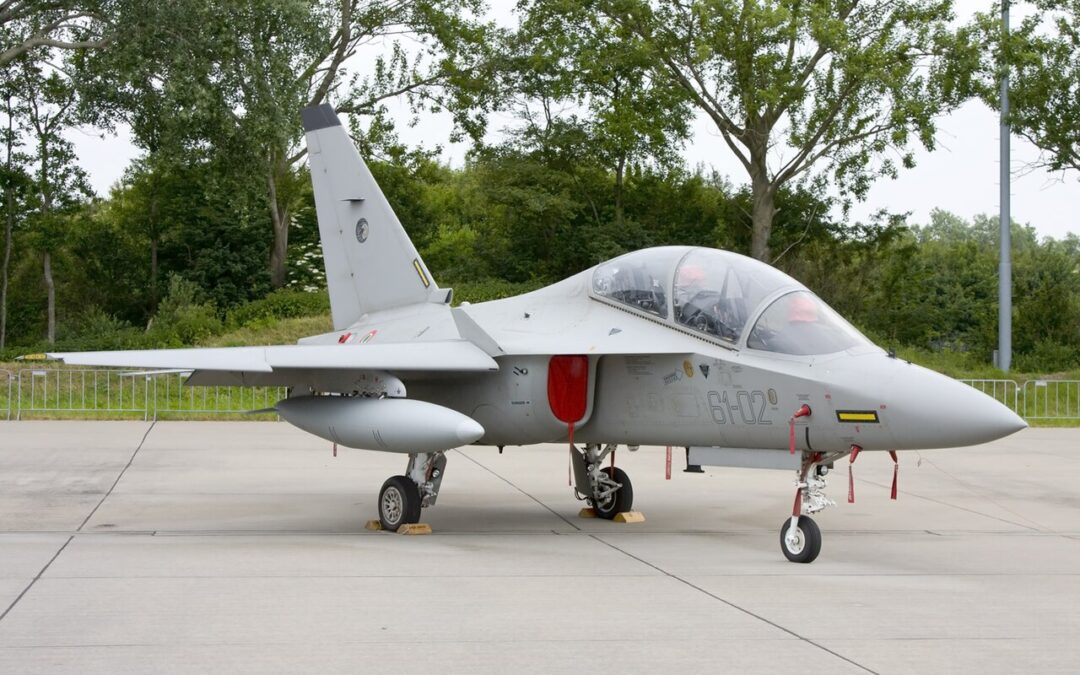 Canadá elige un avión italiano para entrenar a sus pilotos.