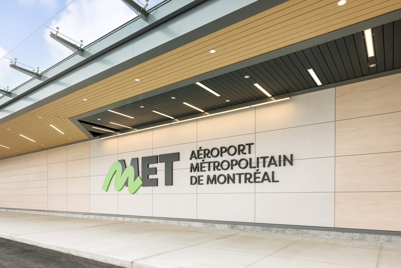 Nouveau terminal de l'aéroport métropolitain de Montréal (MET)