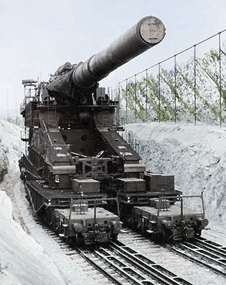 The Schwerer Gustav railway gun The 80 cm Schwerer Gustav, the largest-calibre rifled gun ever used in combat