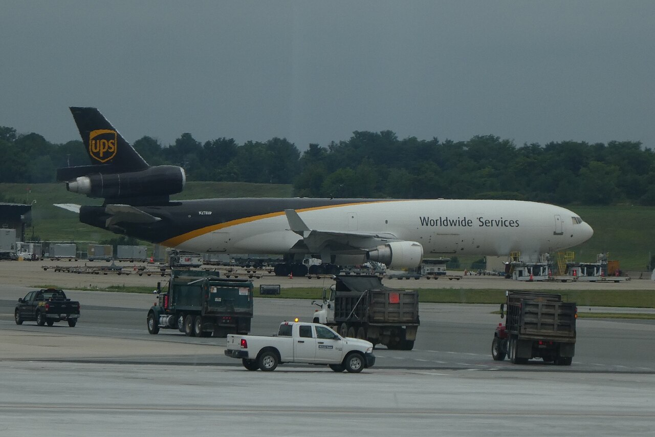 Un avion cargo McDonnell Douglas MD-11 de la compagnie UPS Airlines