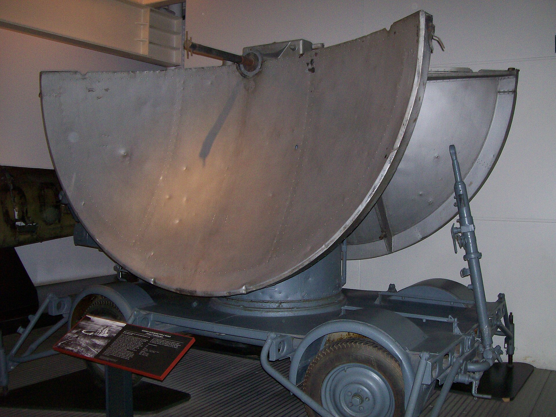 Un radar allemand de Würzburg datant de la Seconde Guerre mondiale