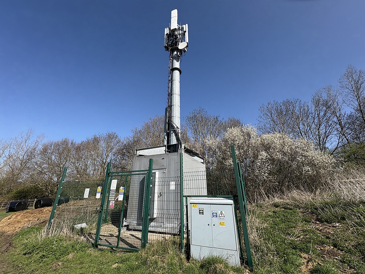 Un ripetitore per telefoni cellulari
