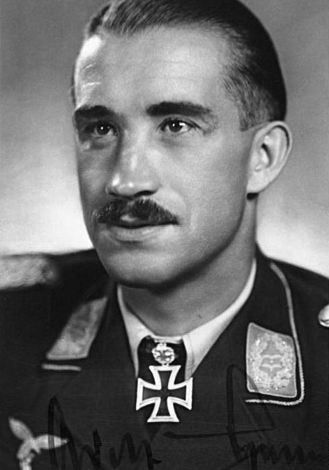 Adolf Galland: "Datemi uno squadrone di Spitfire"“