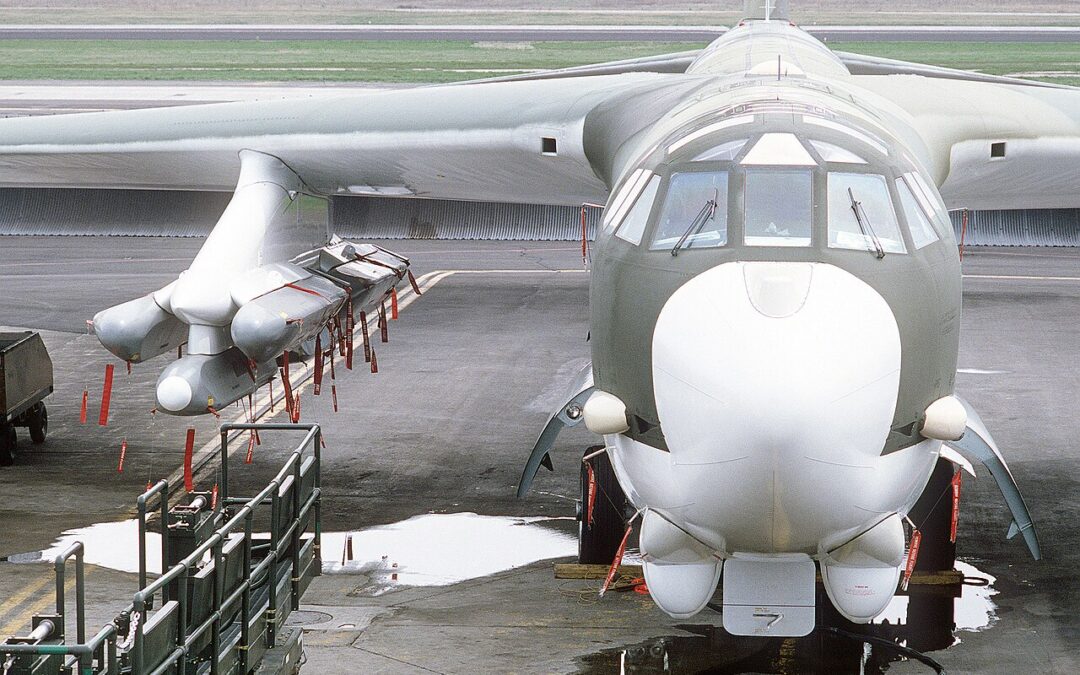 Il missile nucleare degli anni '80 B-52 non può ancora andare in pensione.