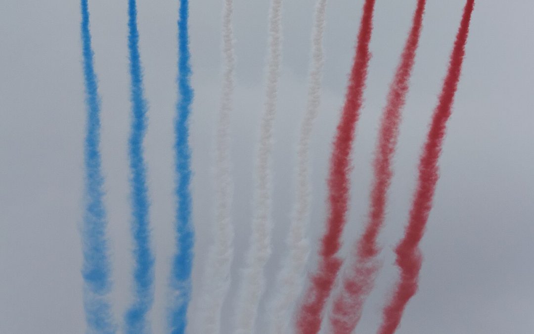 Un Día de la Bastilla europeo sobre París