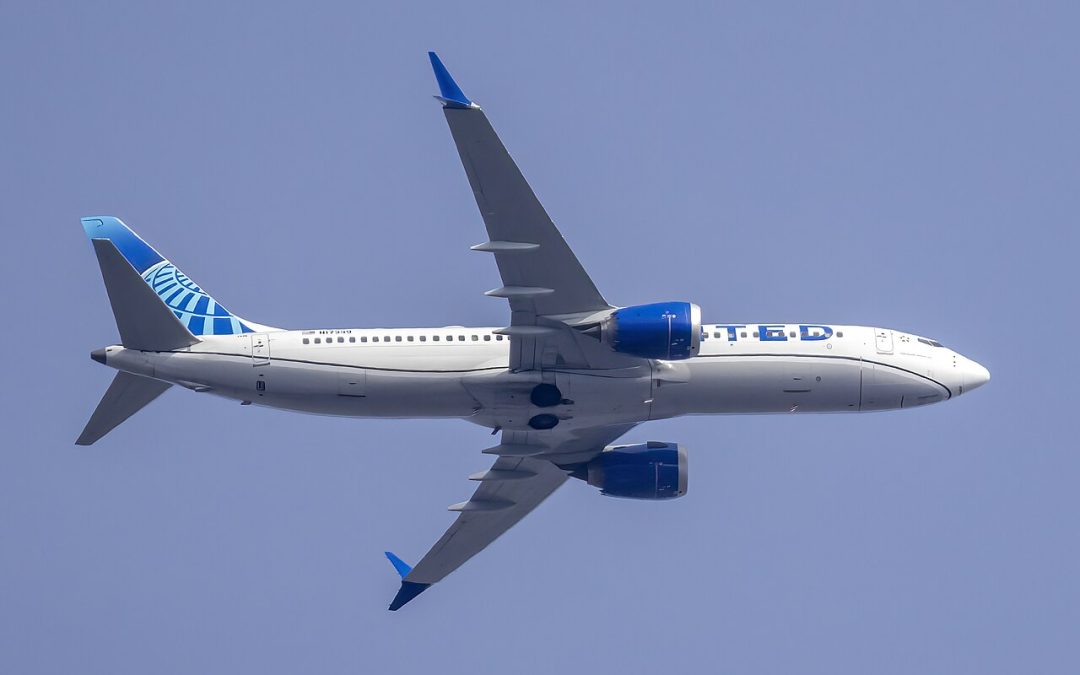 Boeing y Airbus se disputan más de 100 aviones.