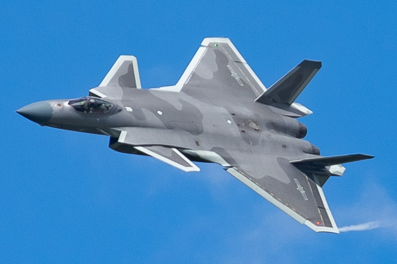 Chengdu J-20, caccia stealth cinese