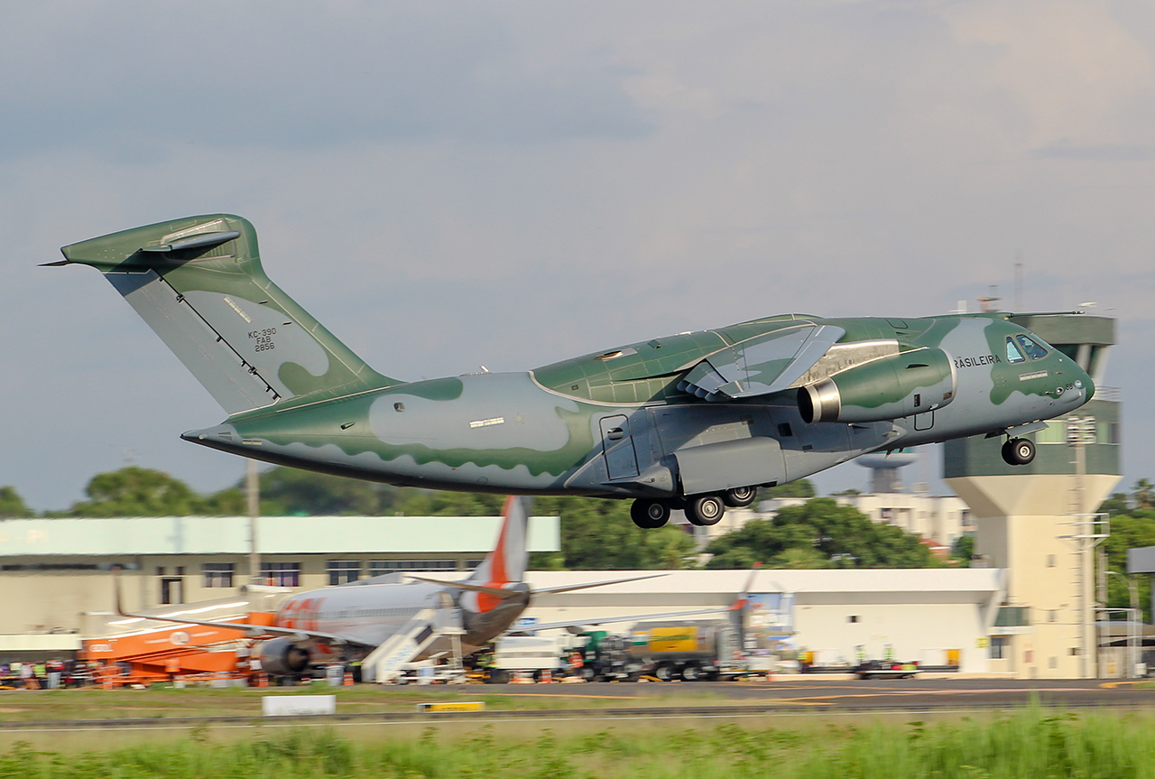 Embraer C-390 Millennium Un aereo da trasporto tattico Embraer C-390 Millennium