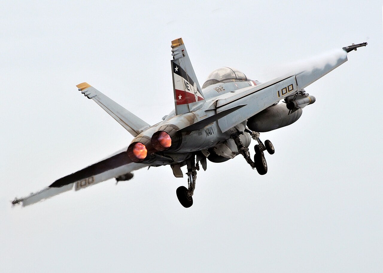 FA-18F-Super-Hornet-Trägerstart Fa 18f Super Hornet Trägerstart