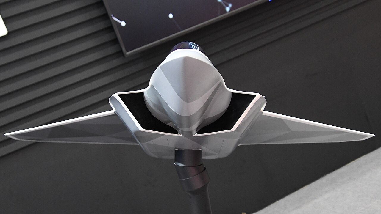 GCAP sixth-generation fighter concept model