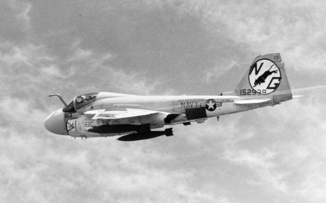 L'A-6 Intruder: il brutto ma imbattibile club di guerra della Marina