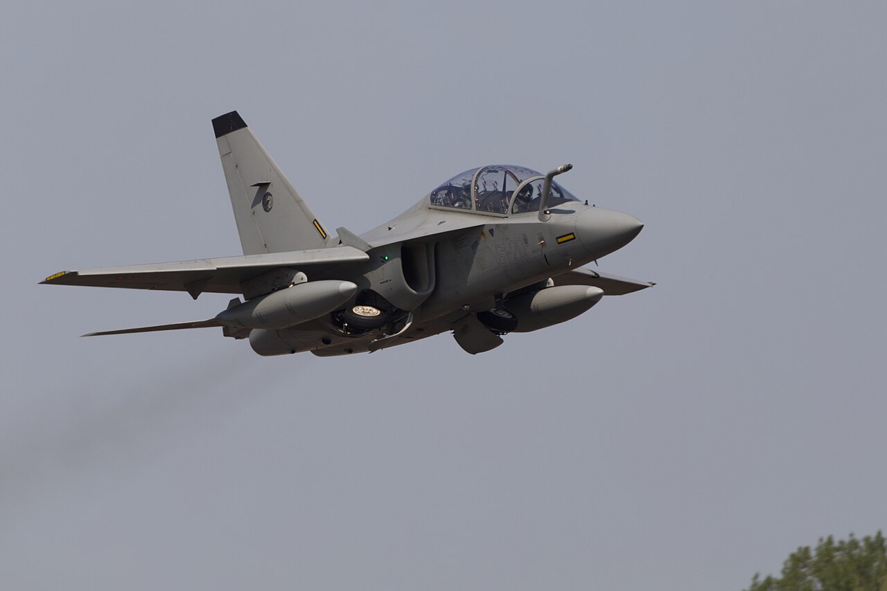 Leonardo M-346 Master