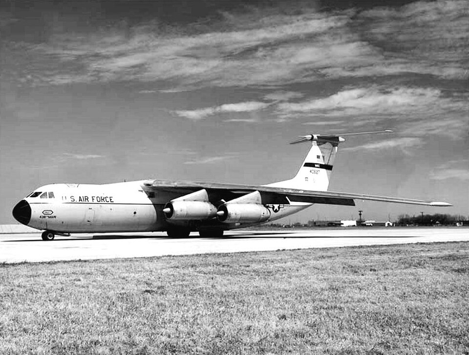 Lockheed C-141A Starlifter of the 438th Military Airlift Wing photographed in 1973