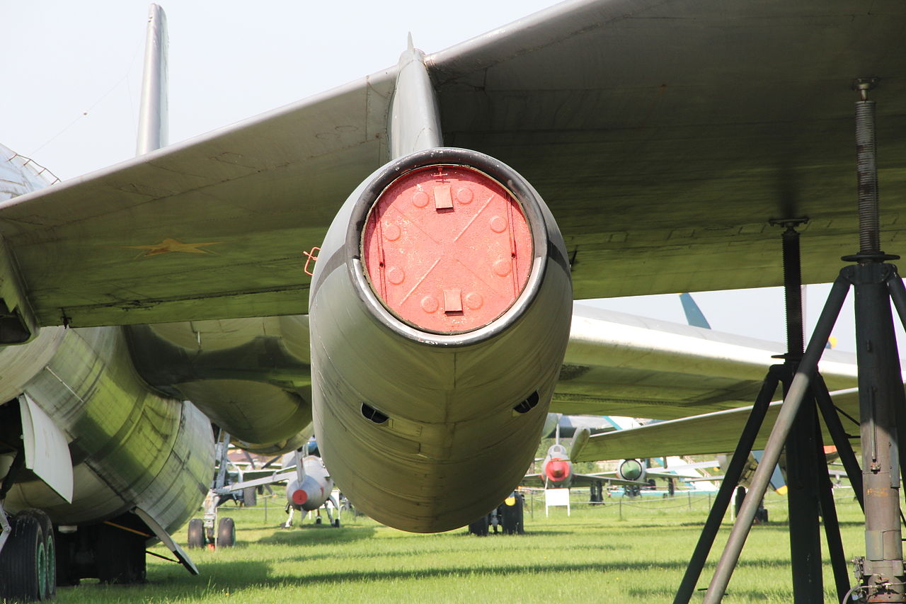 Pod motore alare M-50 Bounder