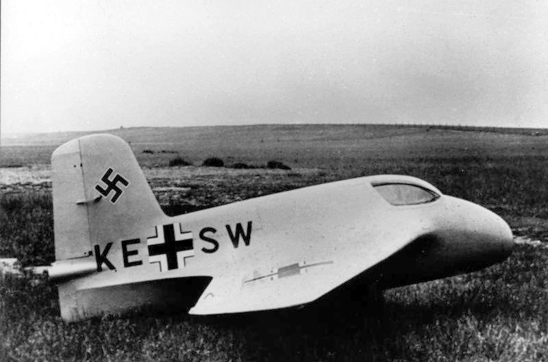 Prototipo del caccia a razzo Messerschmitt Me 163A V4 a terra, 1941