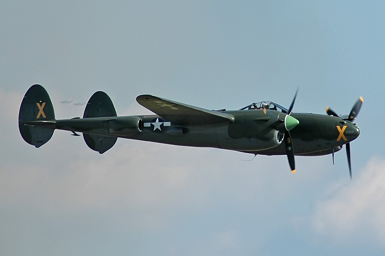 p-38-lightning-warbird-flying P-38 Lightning Warbird Flying
