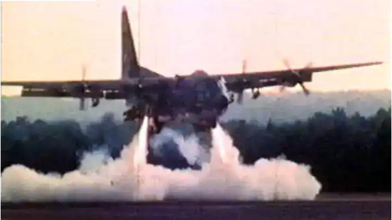 Credible Sport XFC-130H firing braking rockets