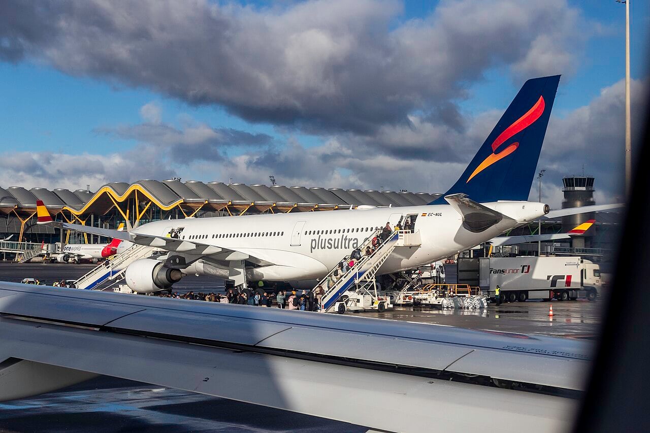 plus-ultra-airbus-a330-ec-nul-madrid