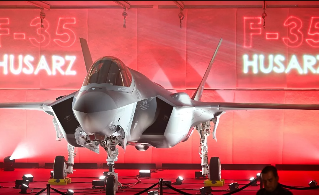 Il primo F-35 autocostruito in Polonia effettua il suo primo volo.