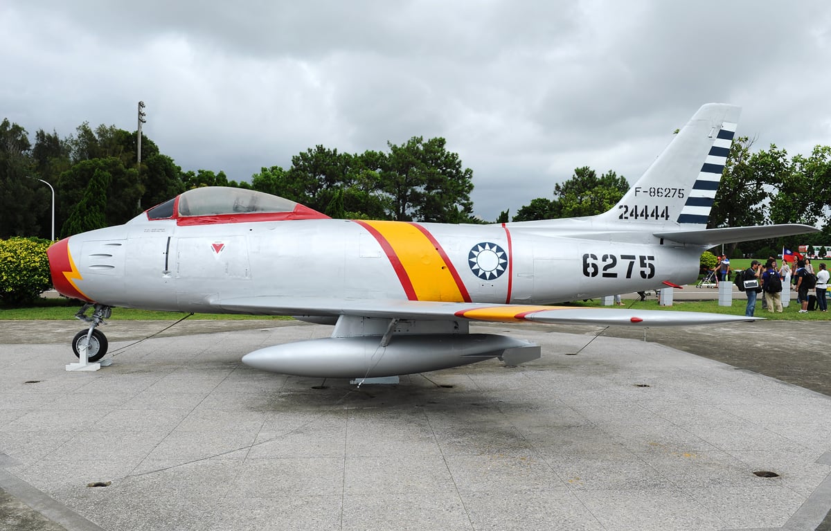 rocaf-f-86f-sabre-1958-featured