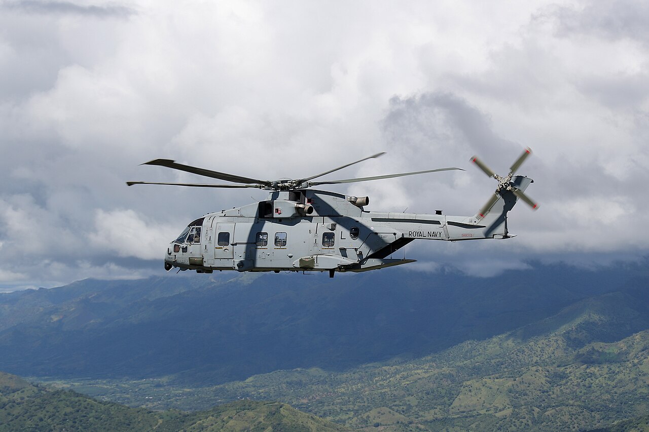 Un AW101 Merlin della Royal Navy