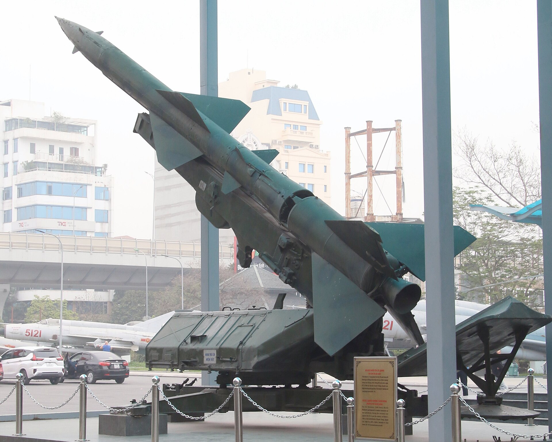 Missile guida SA-2 sul lanciatore