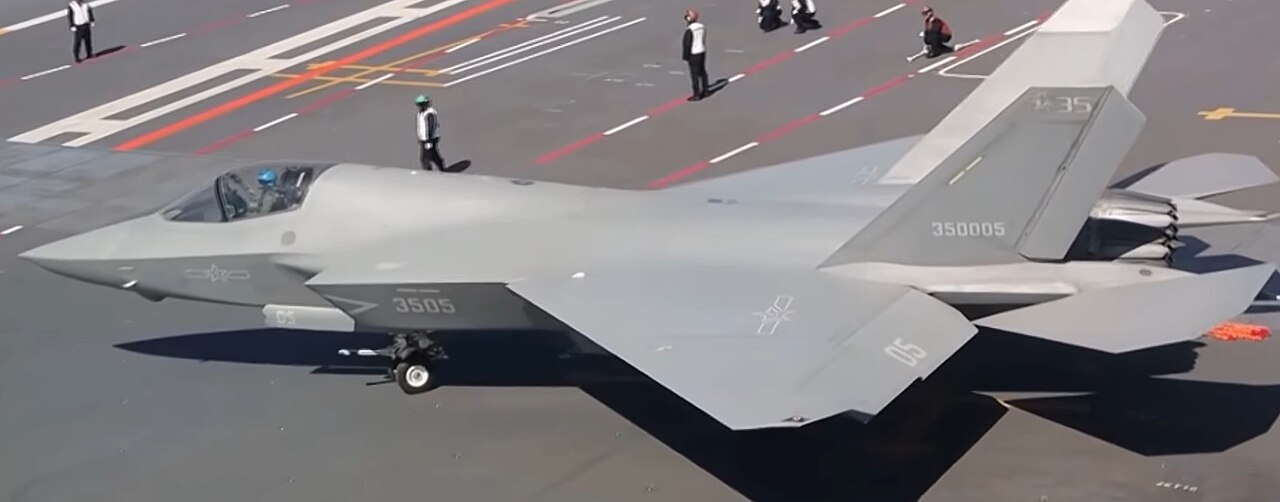 Caccia stealth imbarcato Shenyang J-35