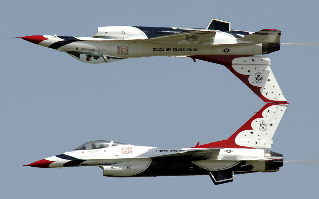I Thunderbirds sono pronti per il più grande sorvolo militare della storia.