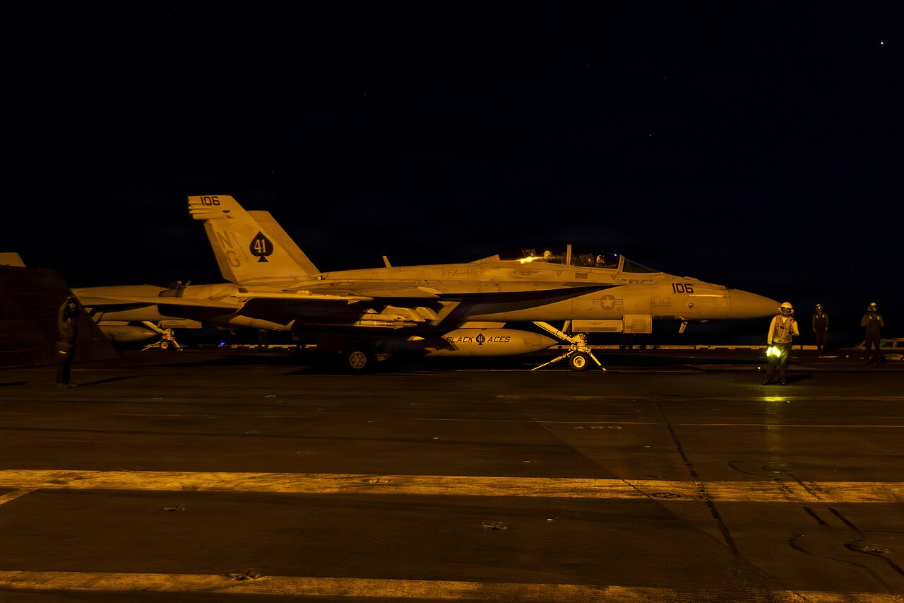 Flugbetrieb an Bord der USS Abraham Lincoln