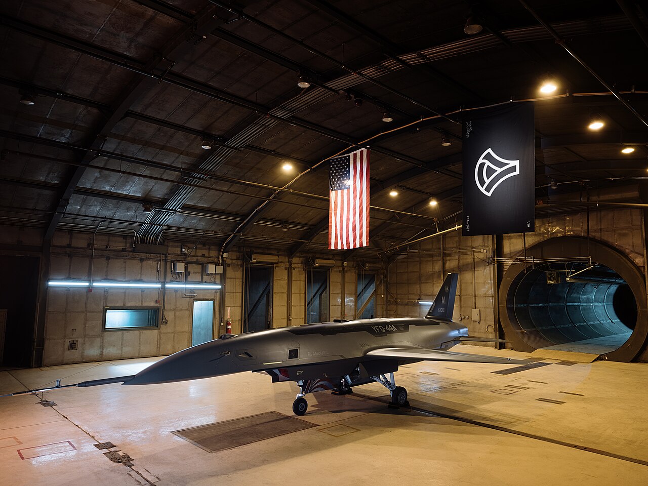 Avion de combat collaboratif Anduril YFQ-44A Fury lors d'essais au sol