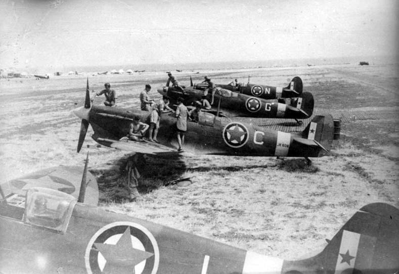 No. 352 Squadron Spitfires, Canne, 18 August 1944 No. 352 Squadron Spitfires, Canne, 18 August 1944