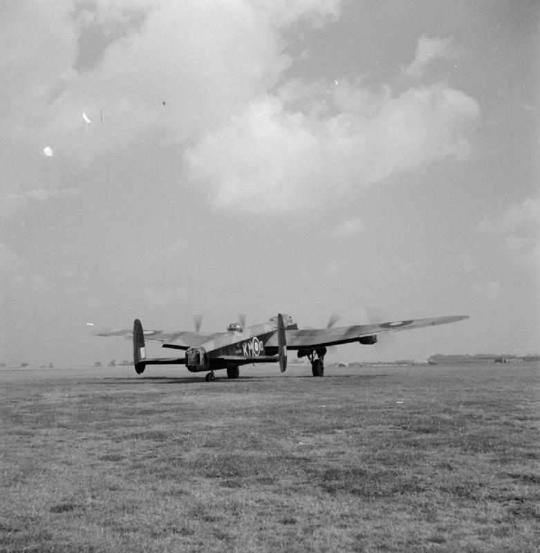 RAF Avro Lancaster, ein schwerer Bomber des Bomber Command